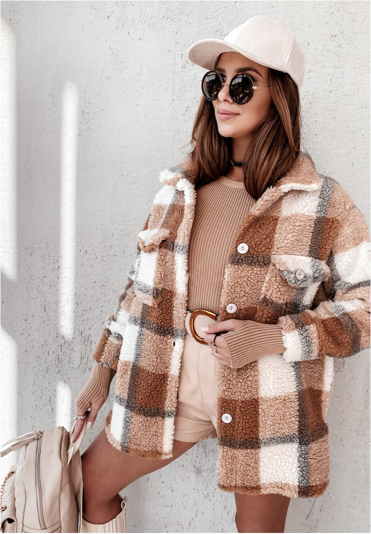 Warm lumberjack jacket for women