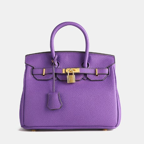 Vintage handbag | Lock detail