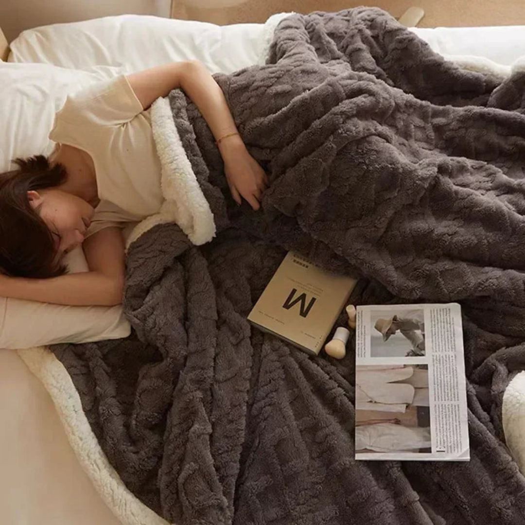 Warm winter blanket for cold nights - Thick, fluffy & stylish for the bedroom & the sofa