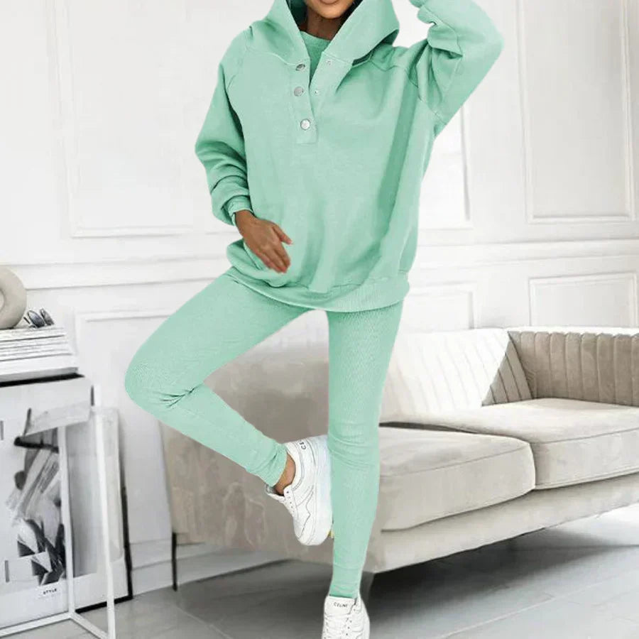 Stylish Nia Outfit: Elegant Apparel for the Fashionable Woman