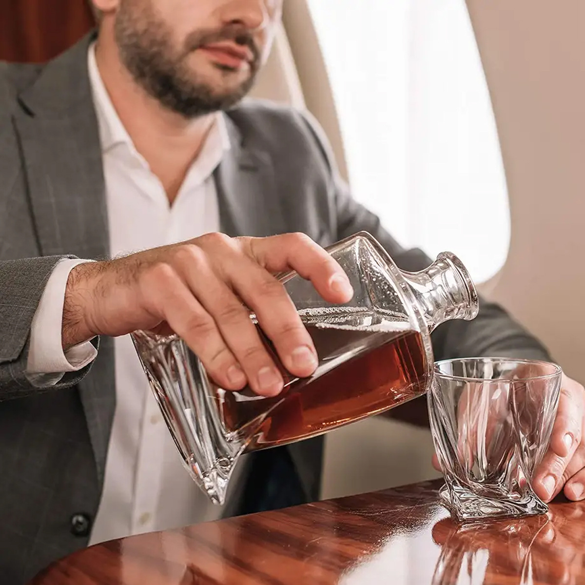 Whiskey glass set with crystal decanter