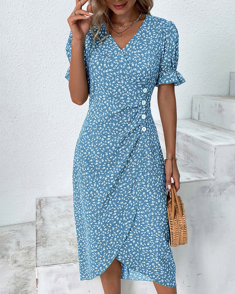 Buttoned dress for women - Elegant, comfortable and versatile