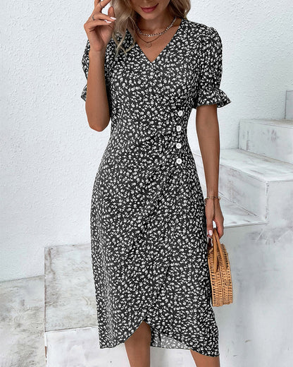 Buttoned dress for women - Elegant, comfortable and versatile