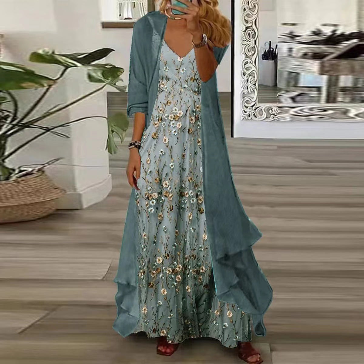 Aurélie | Long Flowing Dress with Floral Print