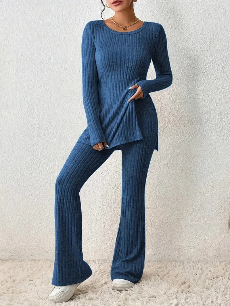 Women's knitting set for elegance and comfort