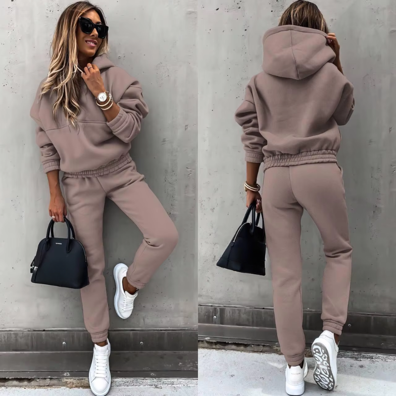 Beatrix | Sporty Training Suit for Women for Jogging and Leisure