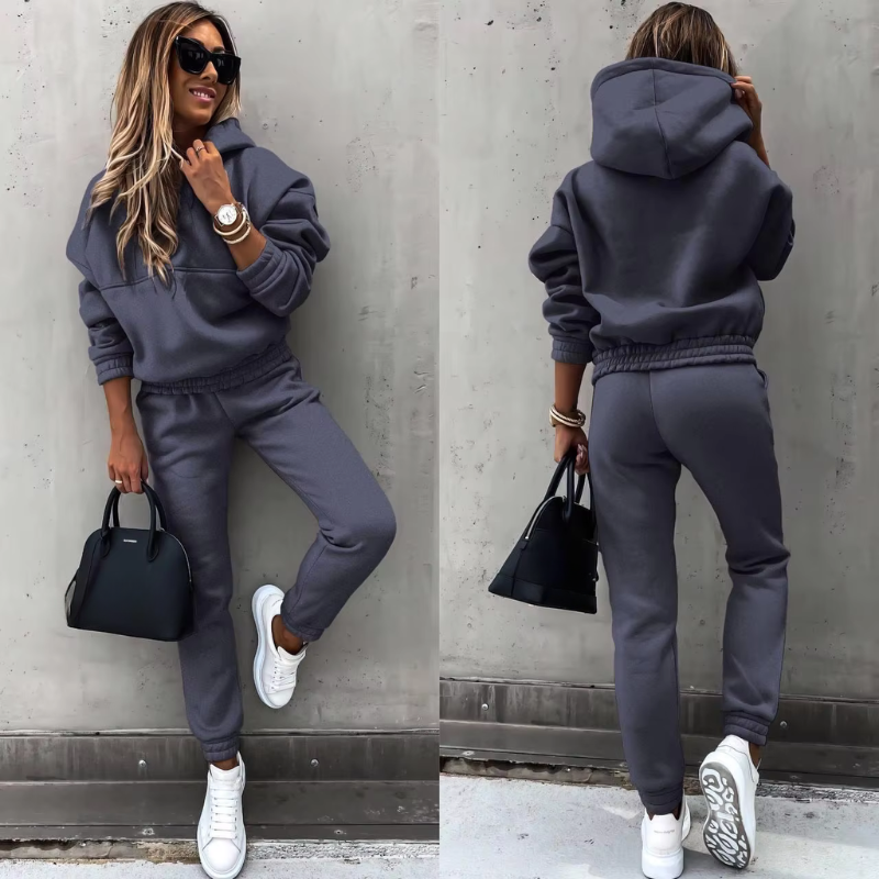 Beatrix | Sporty Training Suit for Women for Jogging and Leisure