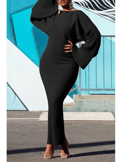 Alessia | Figure-hugging knitted dress for women with flared sleeves