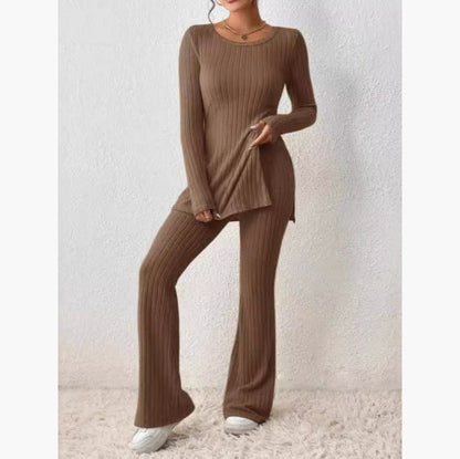 Women's knitting set for elegance and comfort