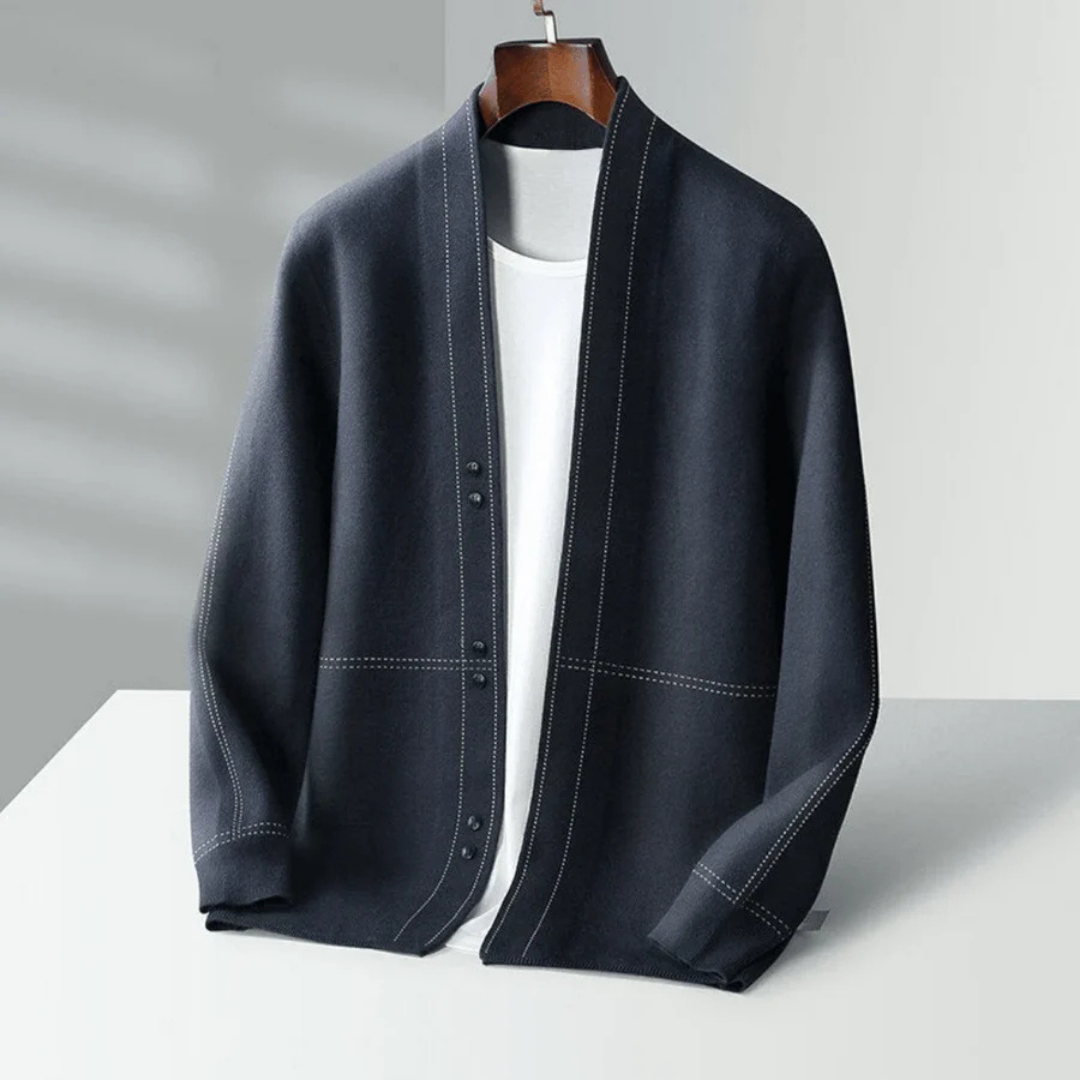 Warm winter jacket with long sleeves for men | Buttoned