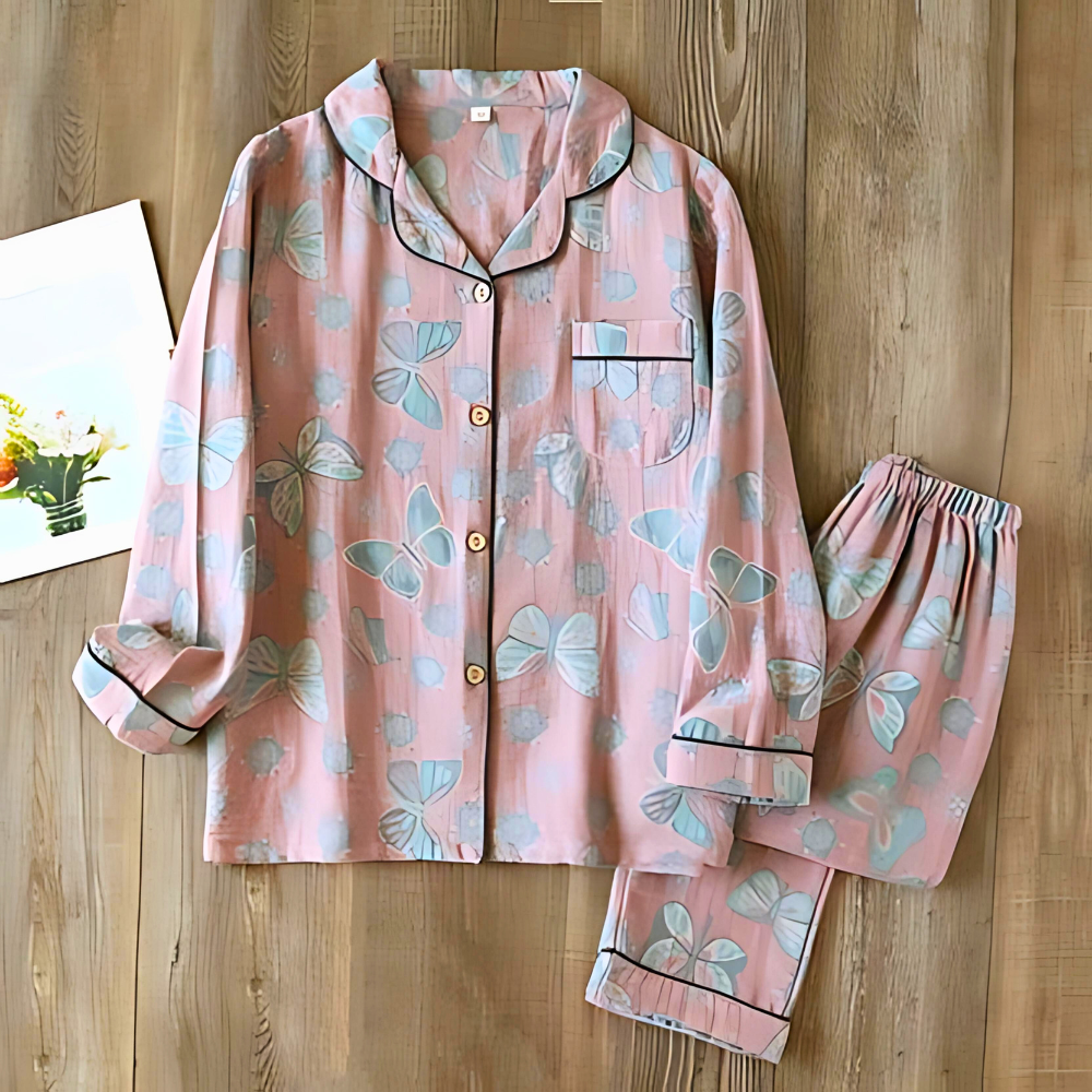 Women's pajamas with butterfly motif | With buttons