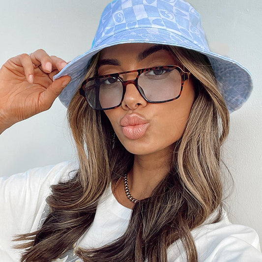Women's Oversize Square Sunglasses – Fashionable Statement Sunglasses for Everyday & Leisure
