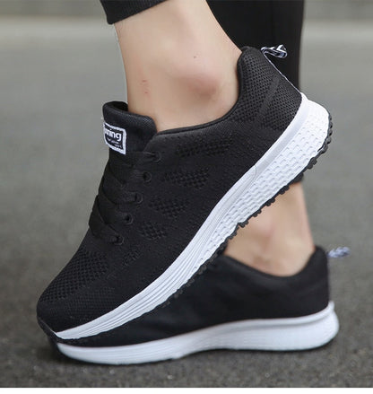Women's sneaker | Shoelaces
