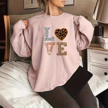 Women's sweater with crew neck and leopard pattern