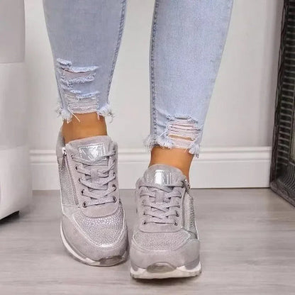 Casual orthopedic shoes for Julia