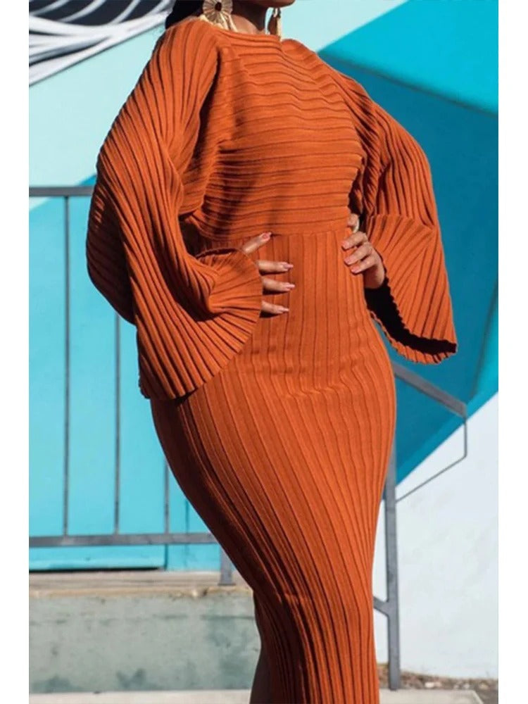 Alessia | Figure-hugging knitted dress for women with flared sleeves