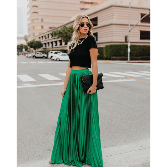 Ysée | Elegant Pleated Skirt – Chic and Timeless Style