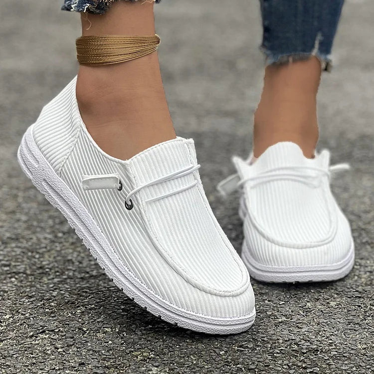 Veloura™ | Women’s Casual Lace-Up Flats