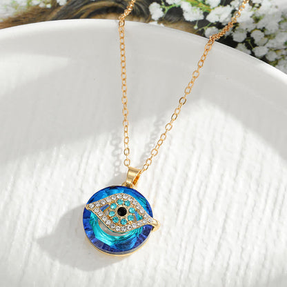 Angel wing pendant necklace for women – Spiritual protection and elegant accessory
