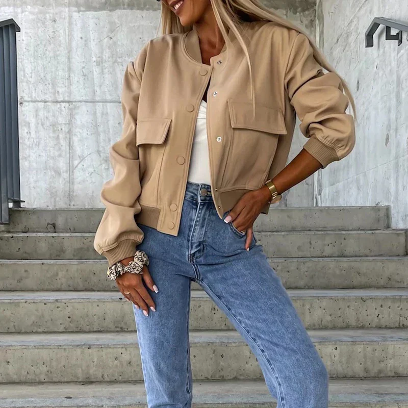Bomber jacket for women with flap pockets - short model with snap button closure