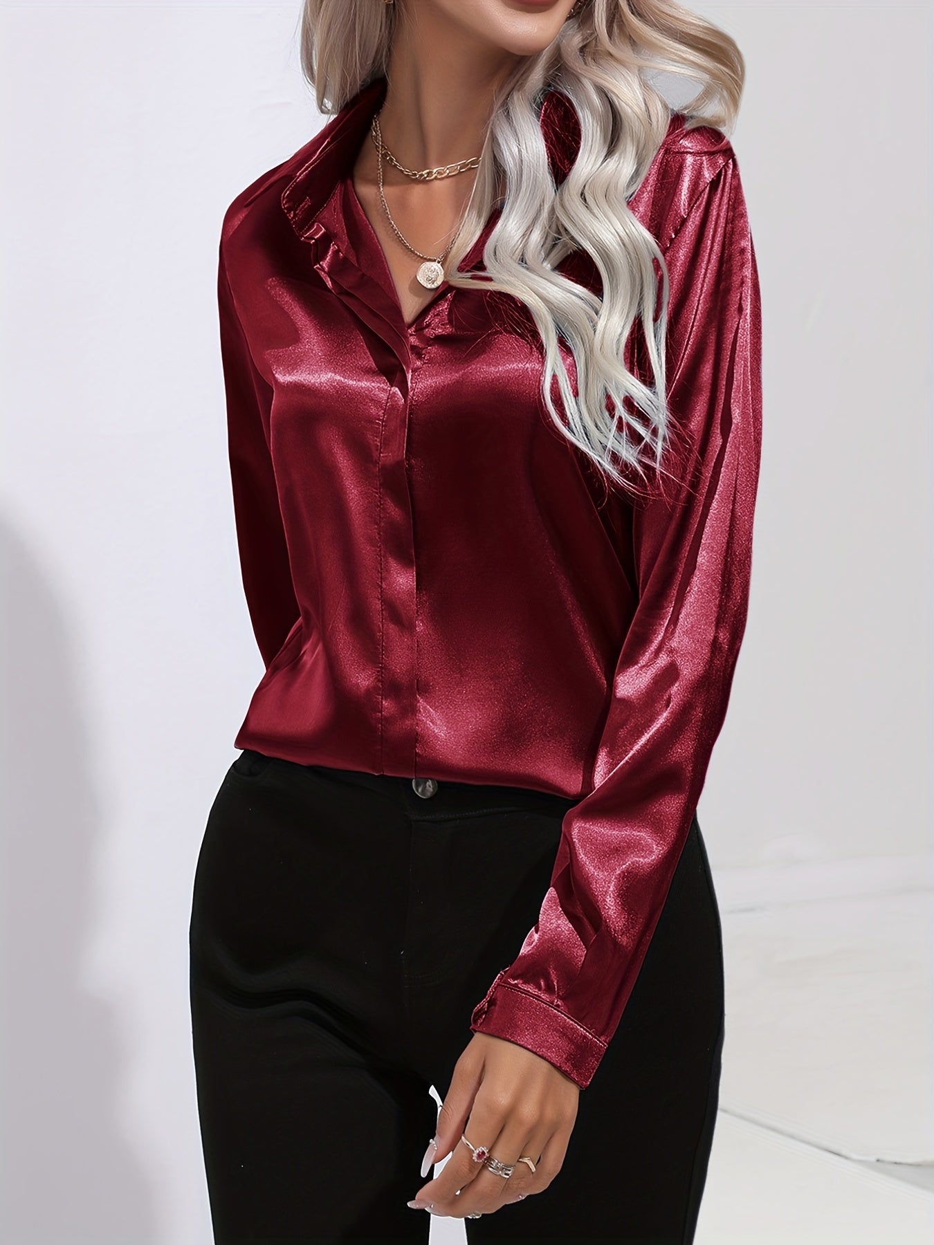 Women's long-sleeve blouse | With buttons