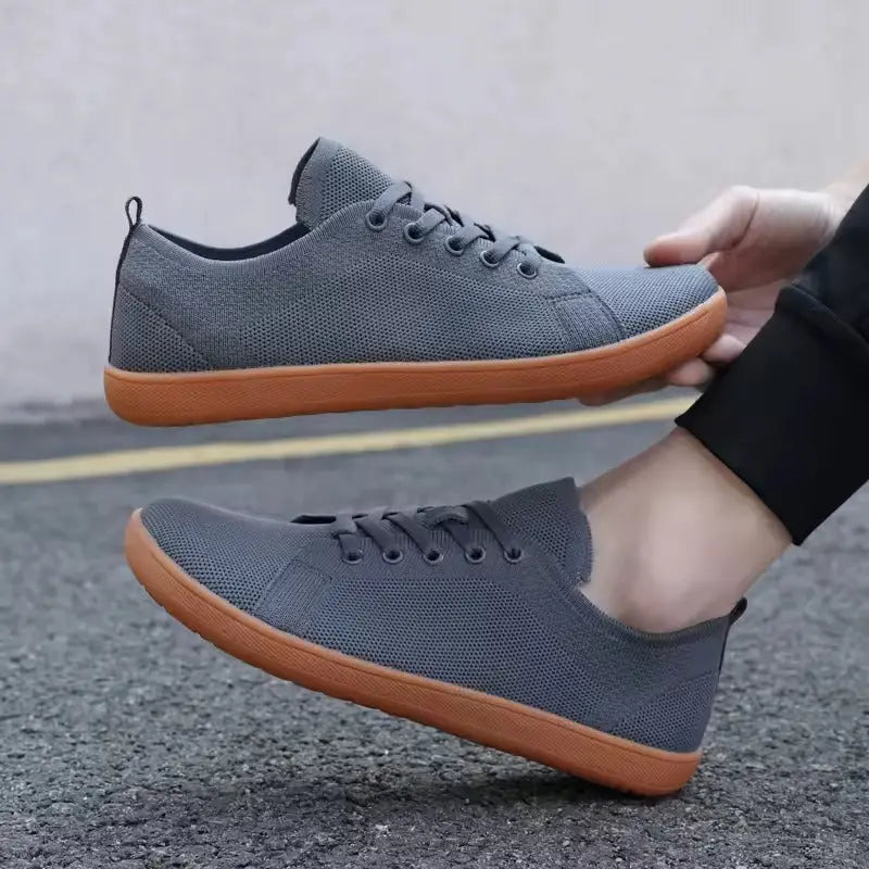 Barefoot shoes with wide toe box and zero-drop sole