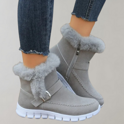 Women's Paiva Boots: Luxurious Comfort for Cold Weather