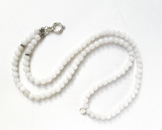 Beatrix | Women's Necklace Agate White with Interchangeable Ring