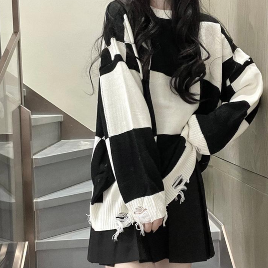 Women's stylish frayed sweater - Tribute