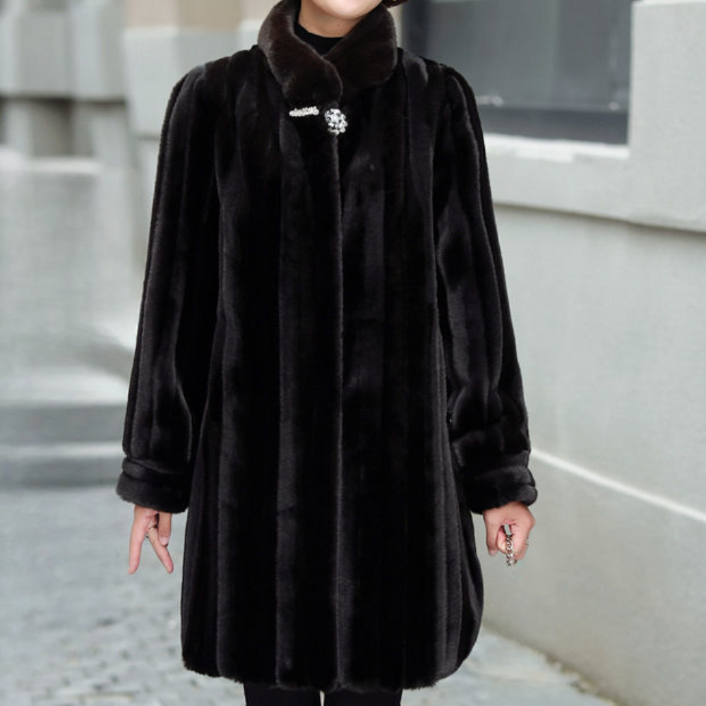 Women's Laura Winter Coat: Stylish & Cozy