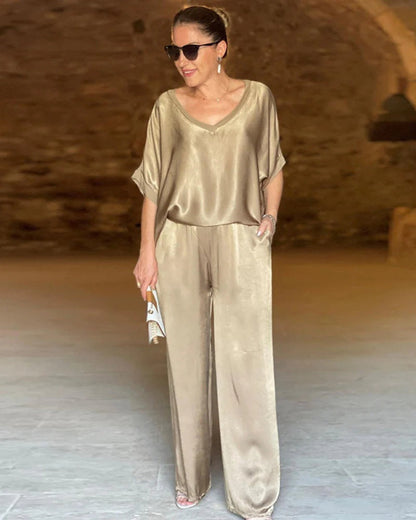 Chic 2-Piece Ladies Pantsuit Set