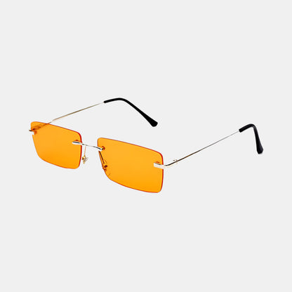 Women's sunglasses with bold design