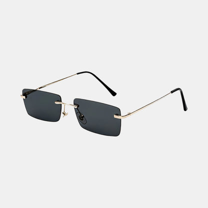 Women's sunglasses with bold design