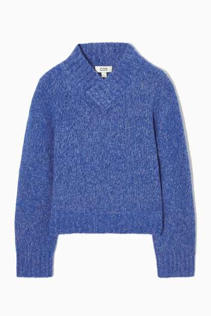 Women's sweater made of wool blend
