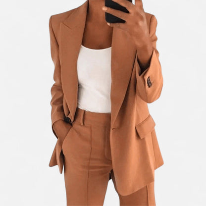 Ancienne Monde | Elegant Two-Piece Suit for Women – Structured Sophistication and Modern Feminine Power