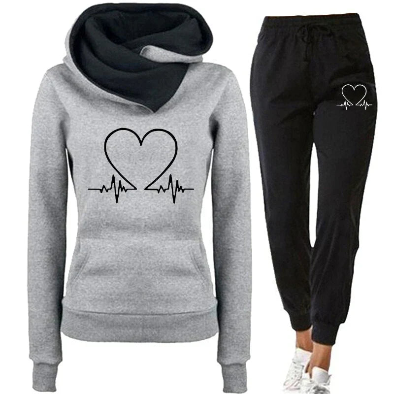 Women's Silvana: A Comfortable and Warm Jogging Suit