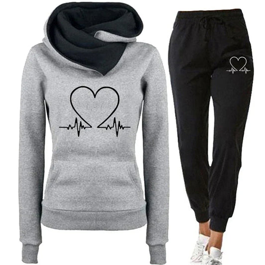 Women's Silvana: A Comfortable and Warm Jogging Suit