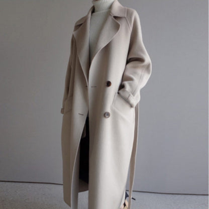 Warm, elegant women's wool coat in a timeless style
