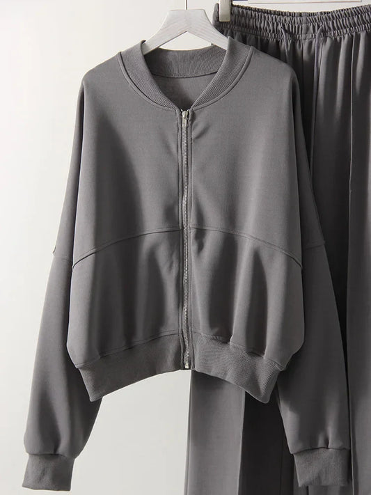 Women's tracksuit