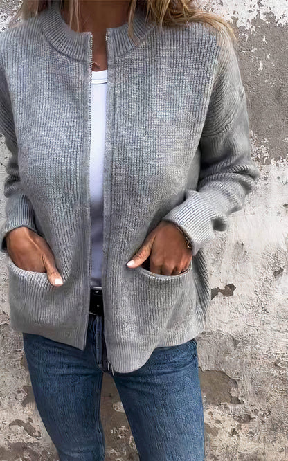 Women's knitted jacket with zipper – Elegant everyday cardigan for versatile outfits
