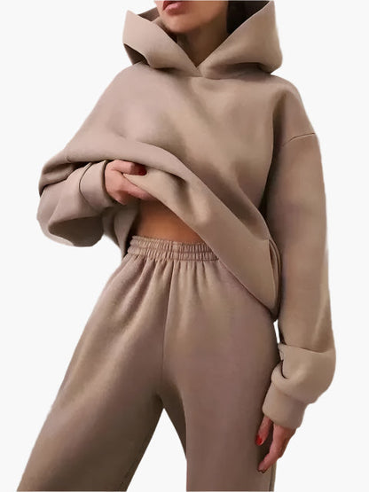 Women's Hoodie & Jogging Pants Set – Comfortable Winter Lounge Suit for Everyday and Leisure