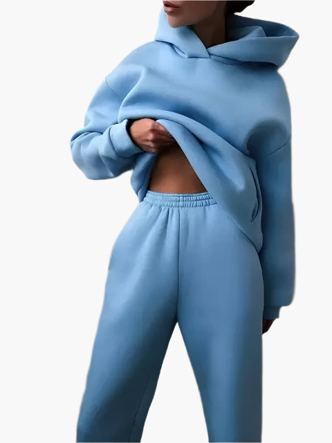 Women's Hoodie & Jogging Pants Set – Comfortable Winter Lounge Suit for Everyday and Leisure