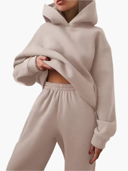 Women's Hoodie & Jogging Pants Set – Comfortable Winter Lounge Suit for Everyday and Leisure
