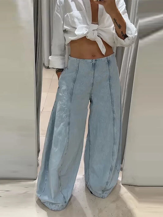 Casual women's jeans with high waist