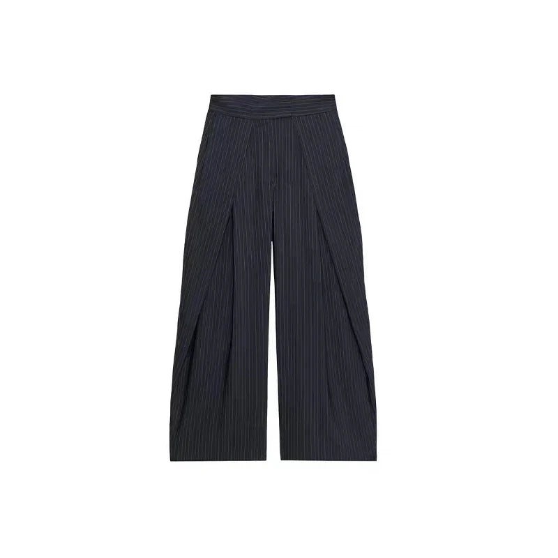 Casual women's jeans with high waist