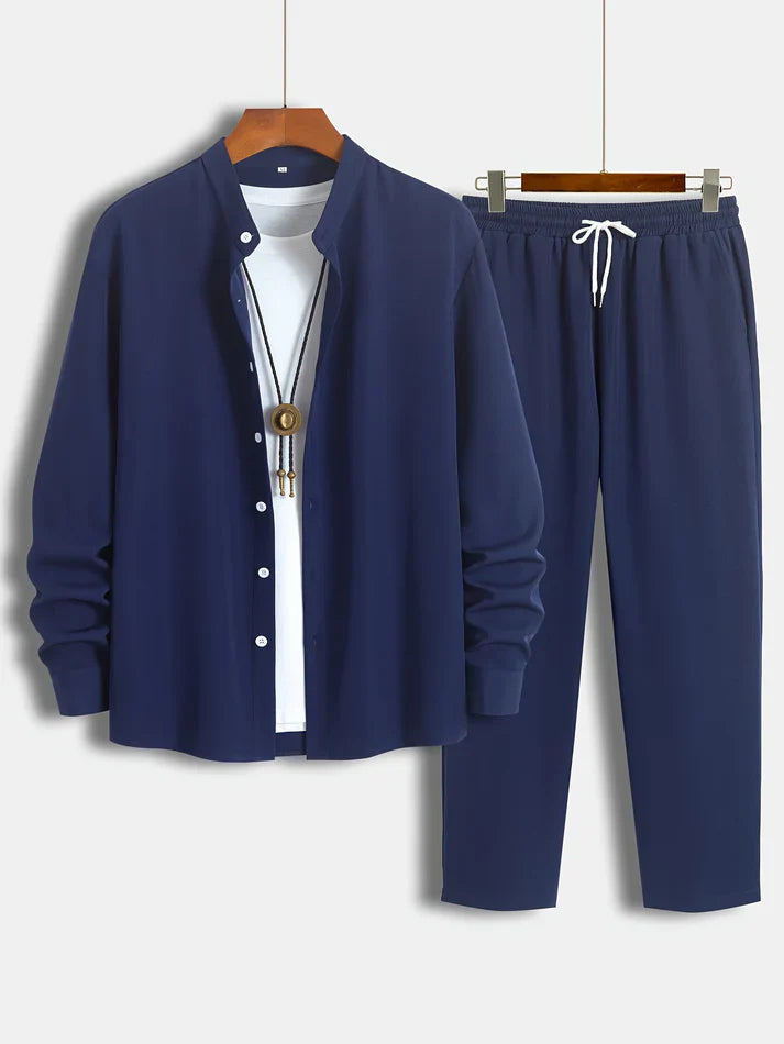 Casual men's tracksuit