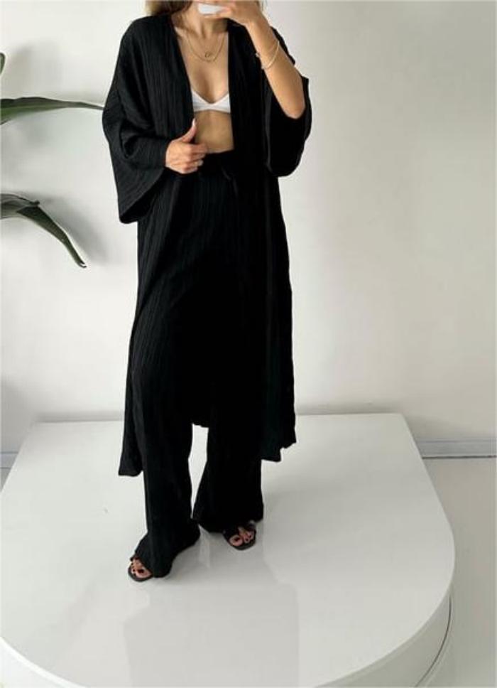 Casual women's cardigan and pants set