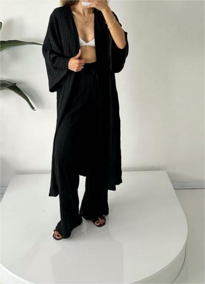 Casual women's cardigan and pants set