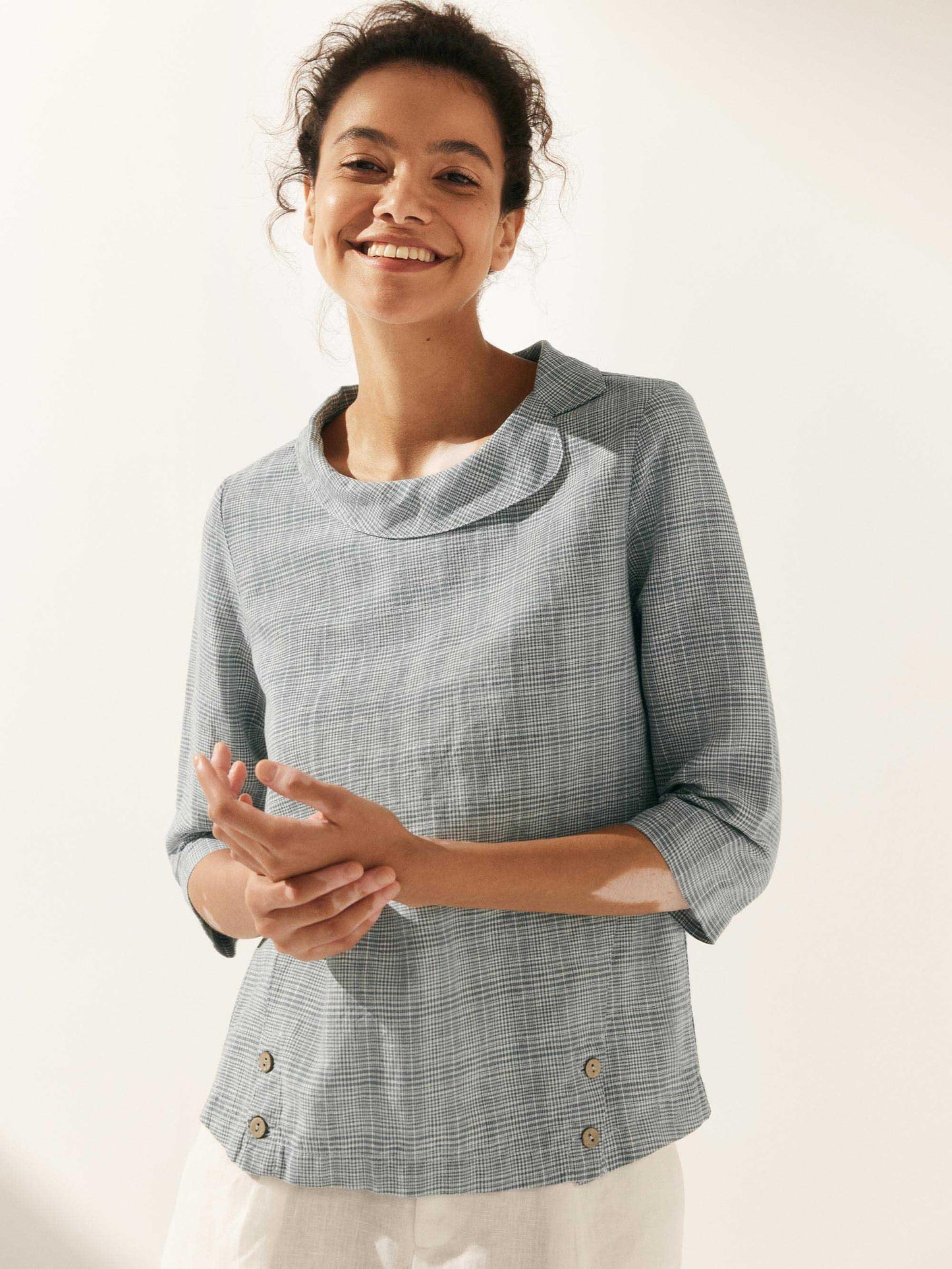 Airy Linen Summer Blouse with Soft Collar