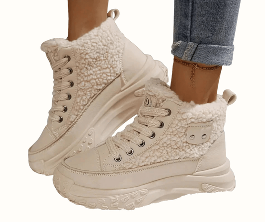 Warm and Fashionable Delphine Boots - Olytrend